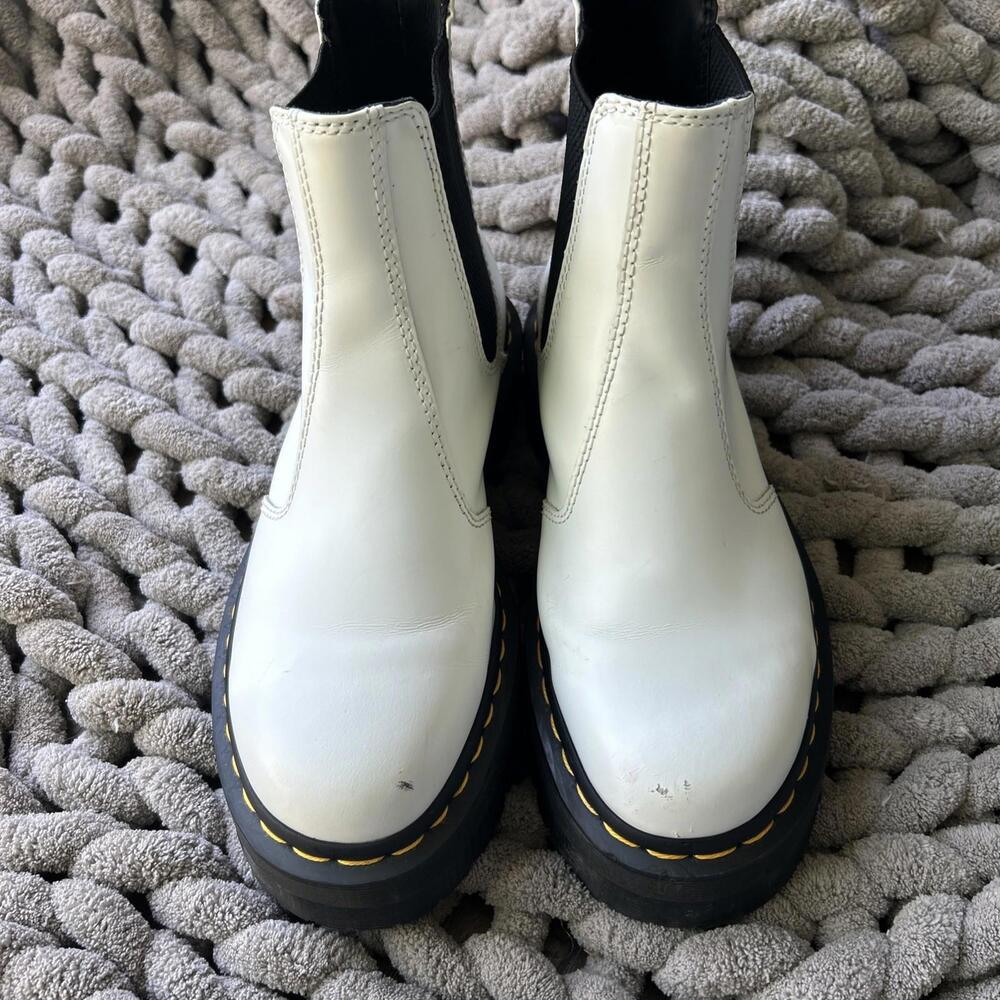 Dr Martens White Quad 2976 Platform Chelsea Boots Women 8 Men 7 UK 6 Grunge Goth - Picture 5 of 12